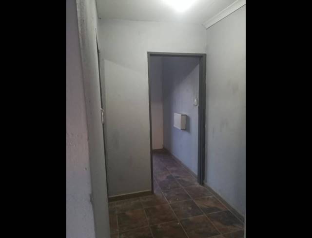 2 BEDROOM PROPERTY TO RENT IN BIRCH ACRES